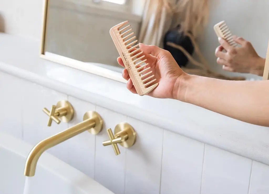 Cómo limpiar el cepillo de madera Tek paso a paso